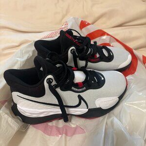 Perfect Condition NIKE RENEW ELEVATE 3 BASKETBALL SHOES